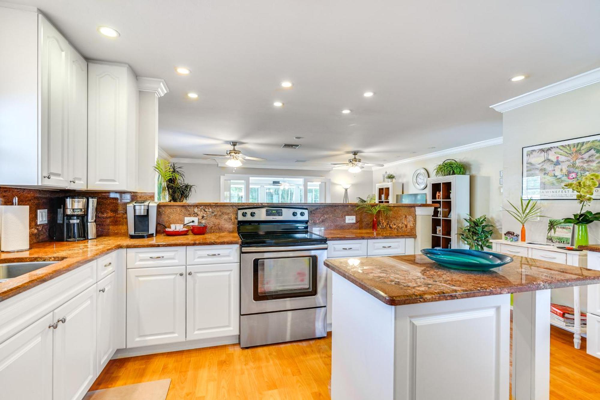 Fort Myers Bungalow - 12 Miles To The Beach! Экстерьер фото